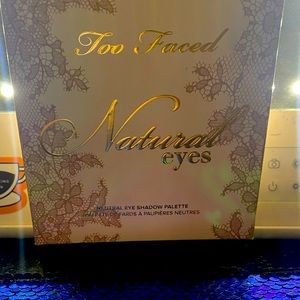 Too Faced Natural eyes eyeshadow palette